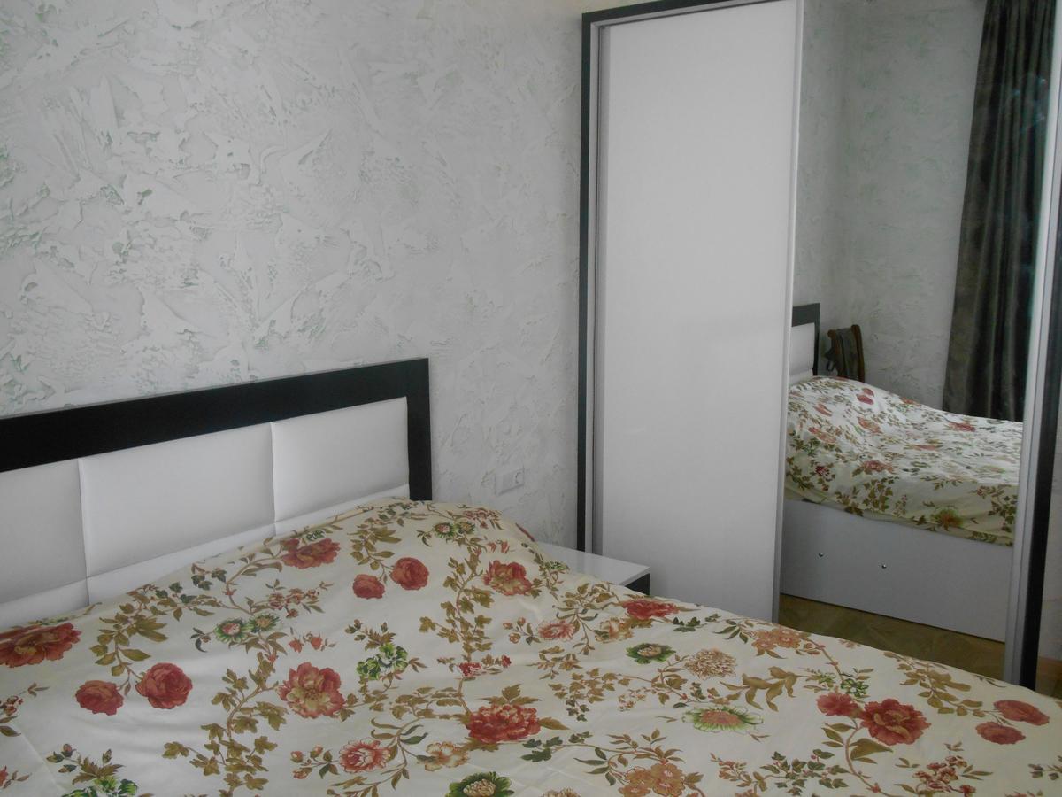 Apartment On Gorgiladze 28 Batumi Exterior photo